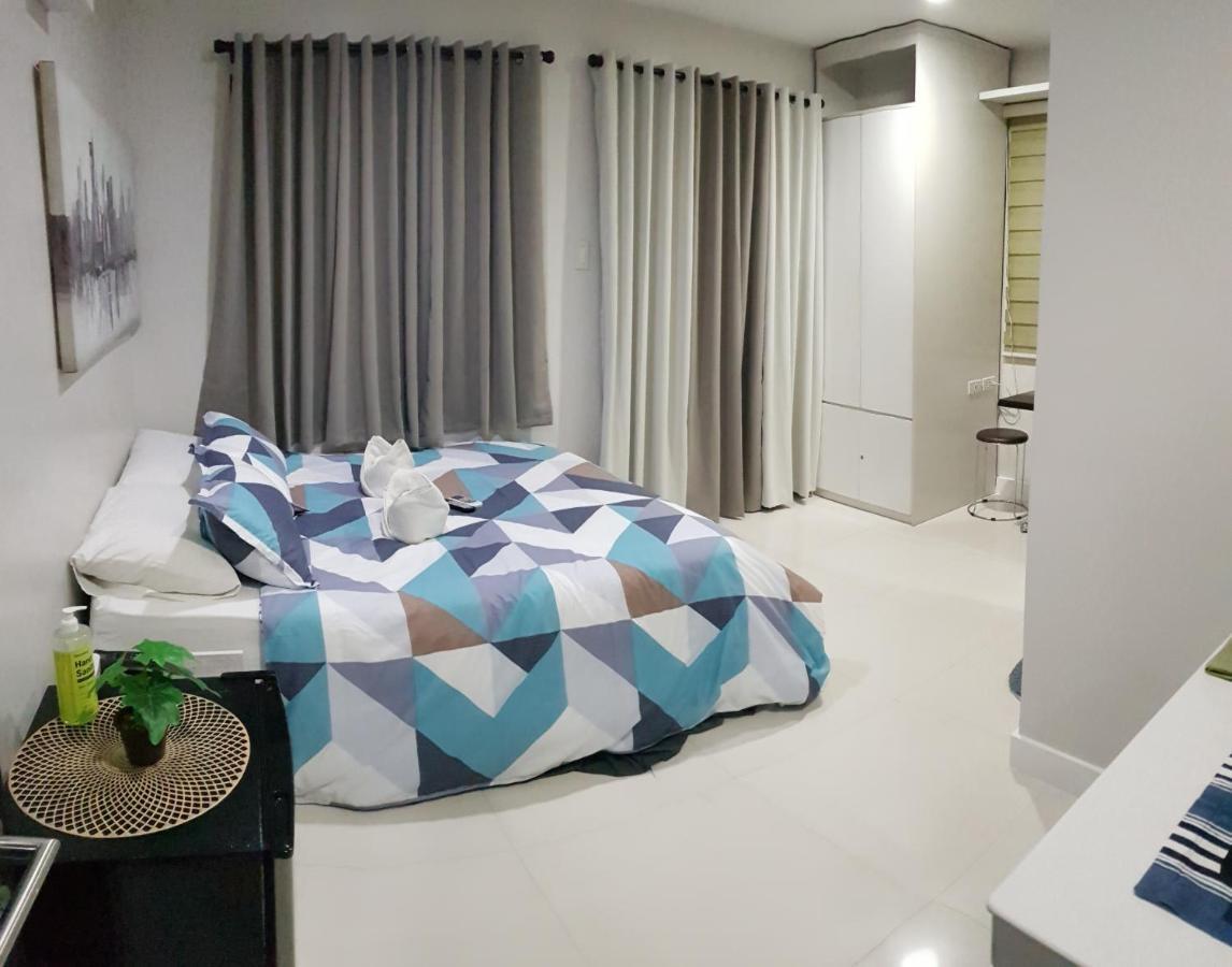 Skymagz 812 At Cityscape Residences Bacolod Exteriör bild