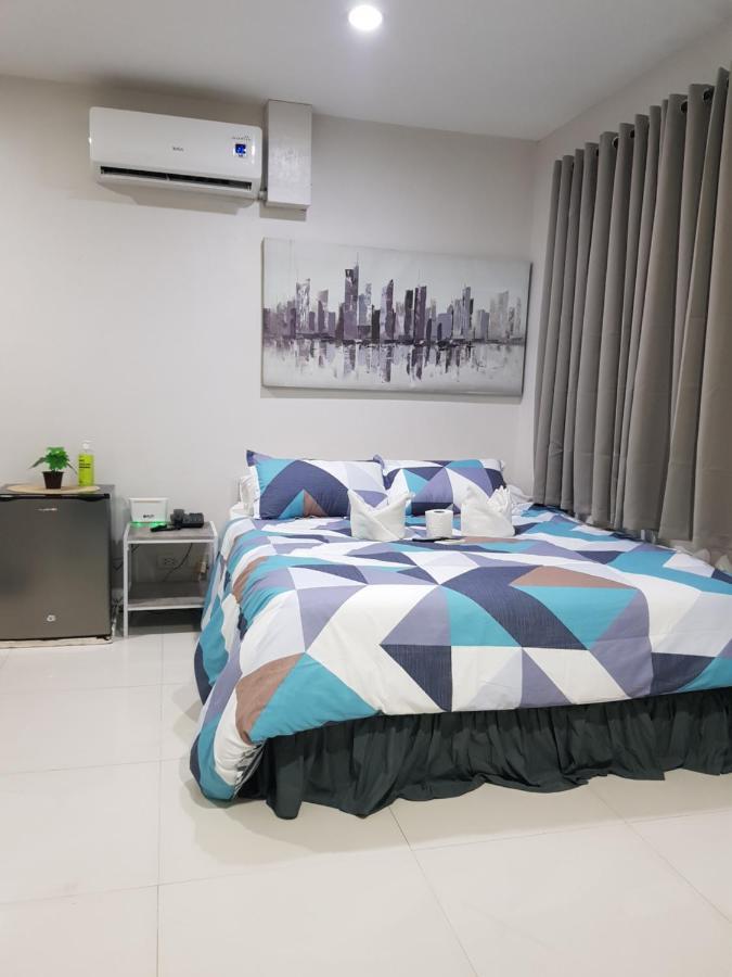 Skymagz 812 At Cityscape Residences Bacolod Exteriör bild