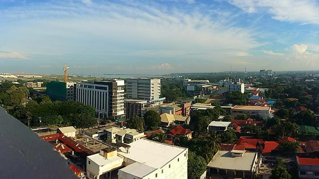 Skymagz 812 At Cityscape Residences Bacolod Exteriör bild