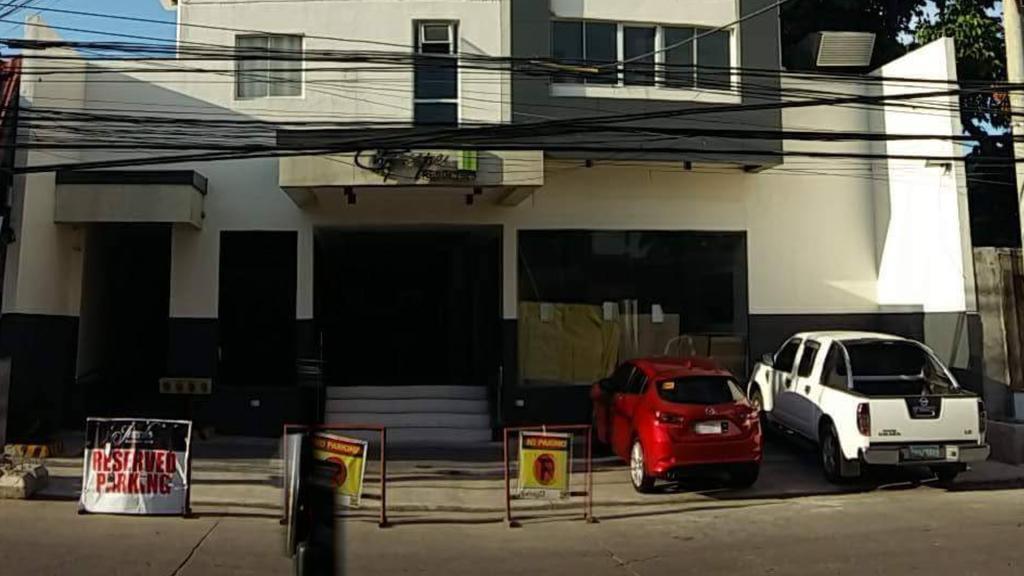 Skymagz 812 At Cityscape Residences Bacolod Exteriör bild